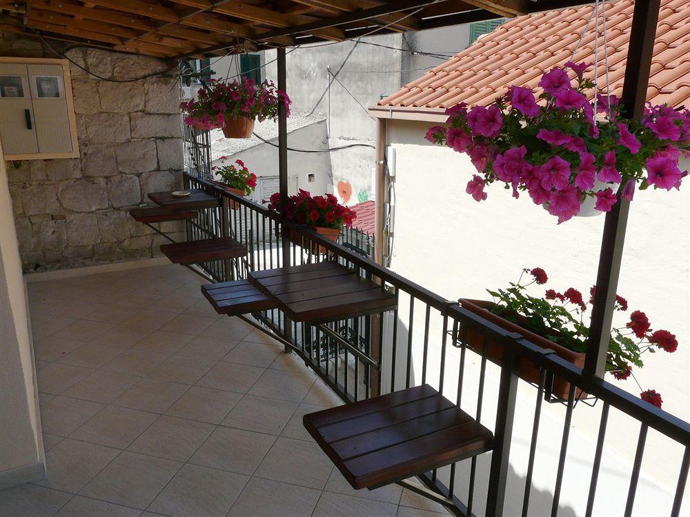 Guesthouse Pjaceta สปลิท ภายนอก รูปภาพ