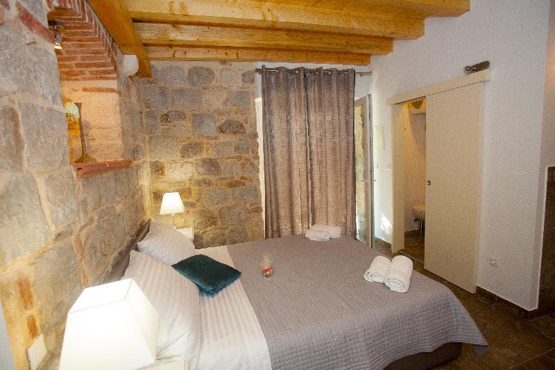 Guesthouse Pjaceta สปลิท ภายนอก รูปภาพ